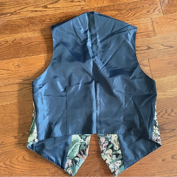 Vintage Tabi Tapestry Vest Small (36" Chest) - Picture 7 of 13